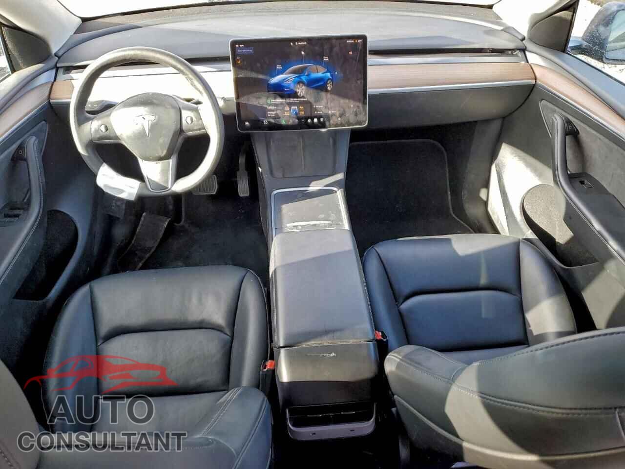 TESLA MODEL Y 2024 - 7SAYGAEE6RF982191