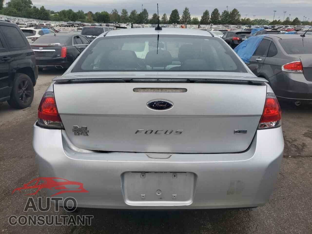 FORD FOCUS 2011 - 1FAHP3GN0BW121554