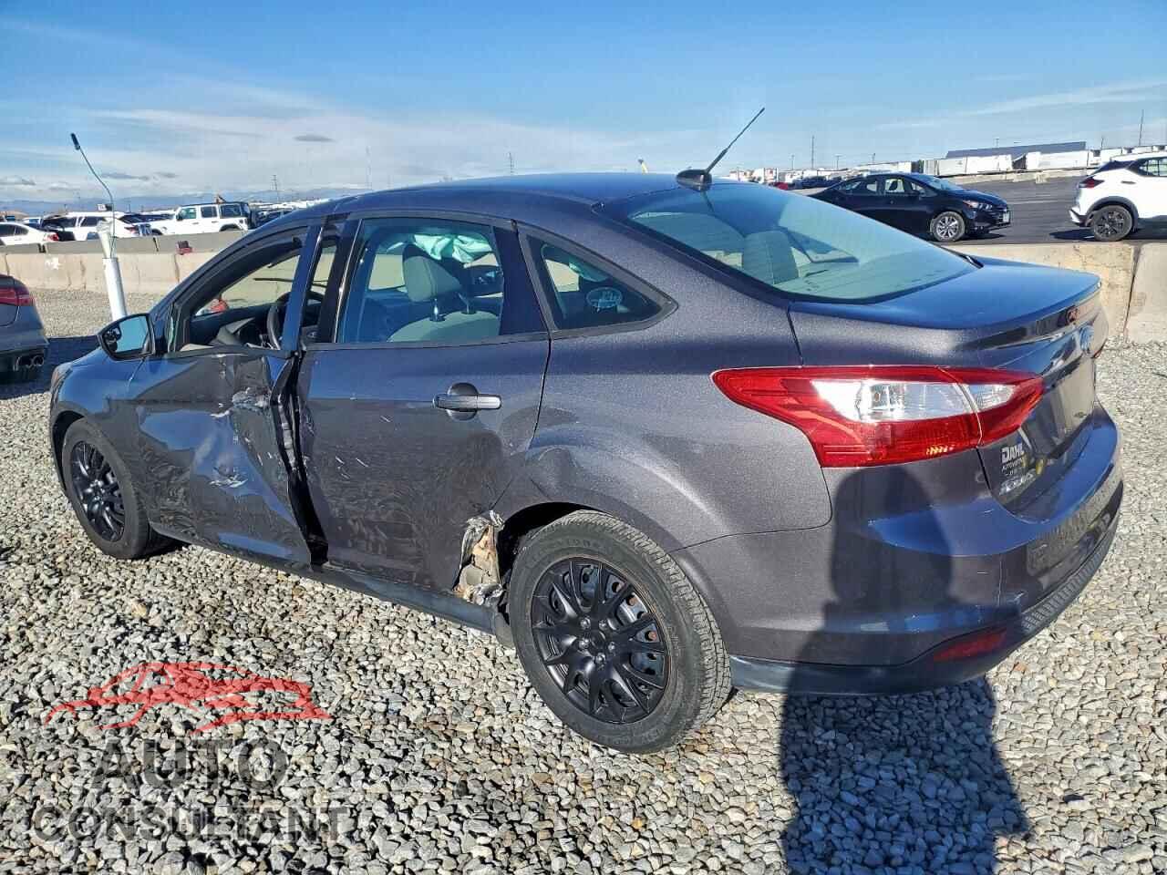 FORD FOCUS 2012 - 1FAHP3F23CL355990