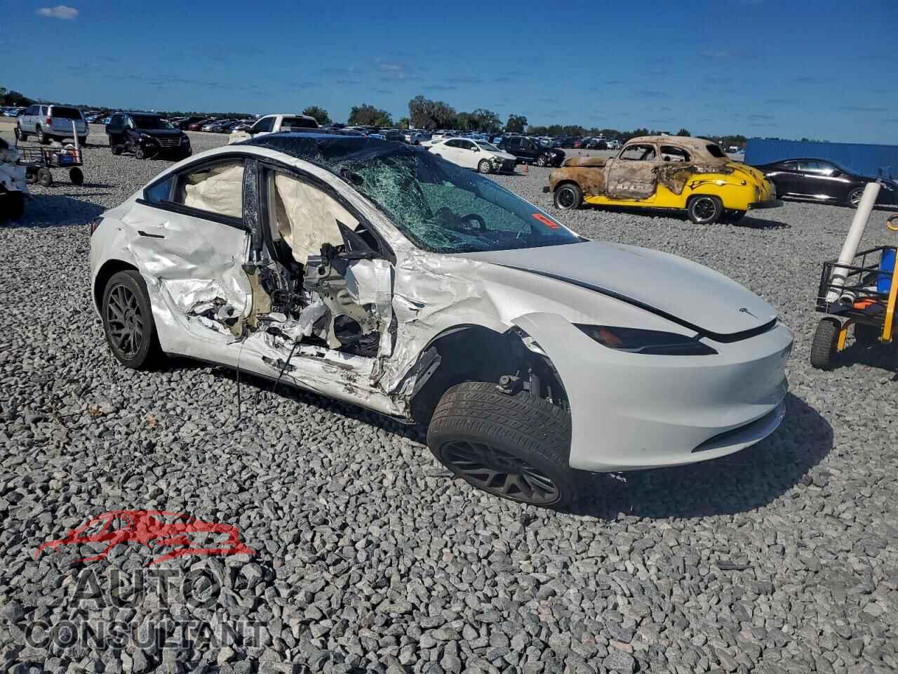 TESLA MODEL 3 2024 - 5YJ3E1EA6RF832575