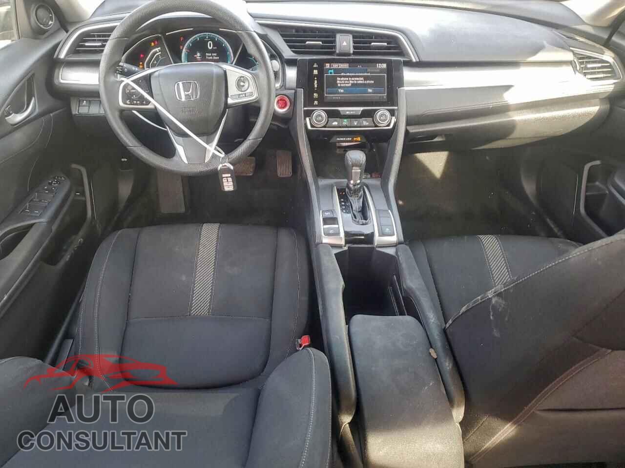 HONDA CIVIC 2017 - 2HGFC2F70HH558070