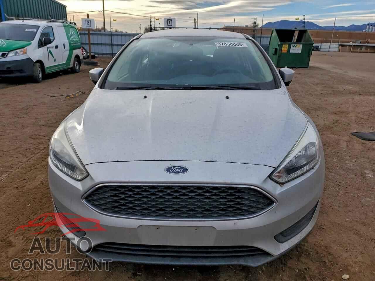FORD FOCUS 2017 - 1FADP3K22HL278198