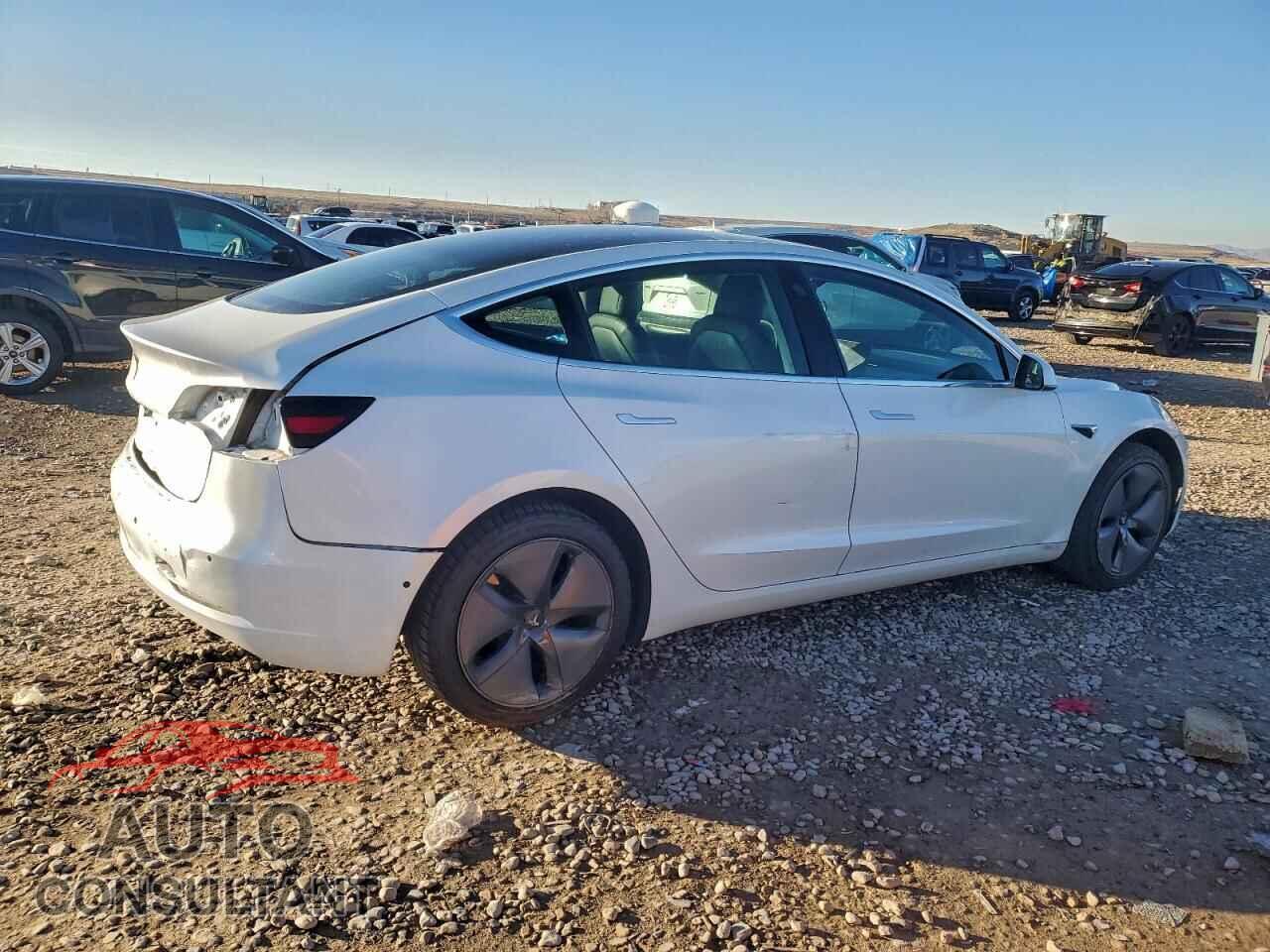 TESLA MODEL 3 2019 - 5YJ3E1EA1KF485209