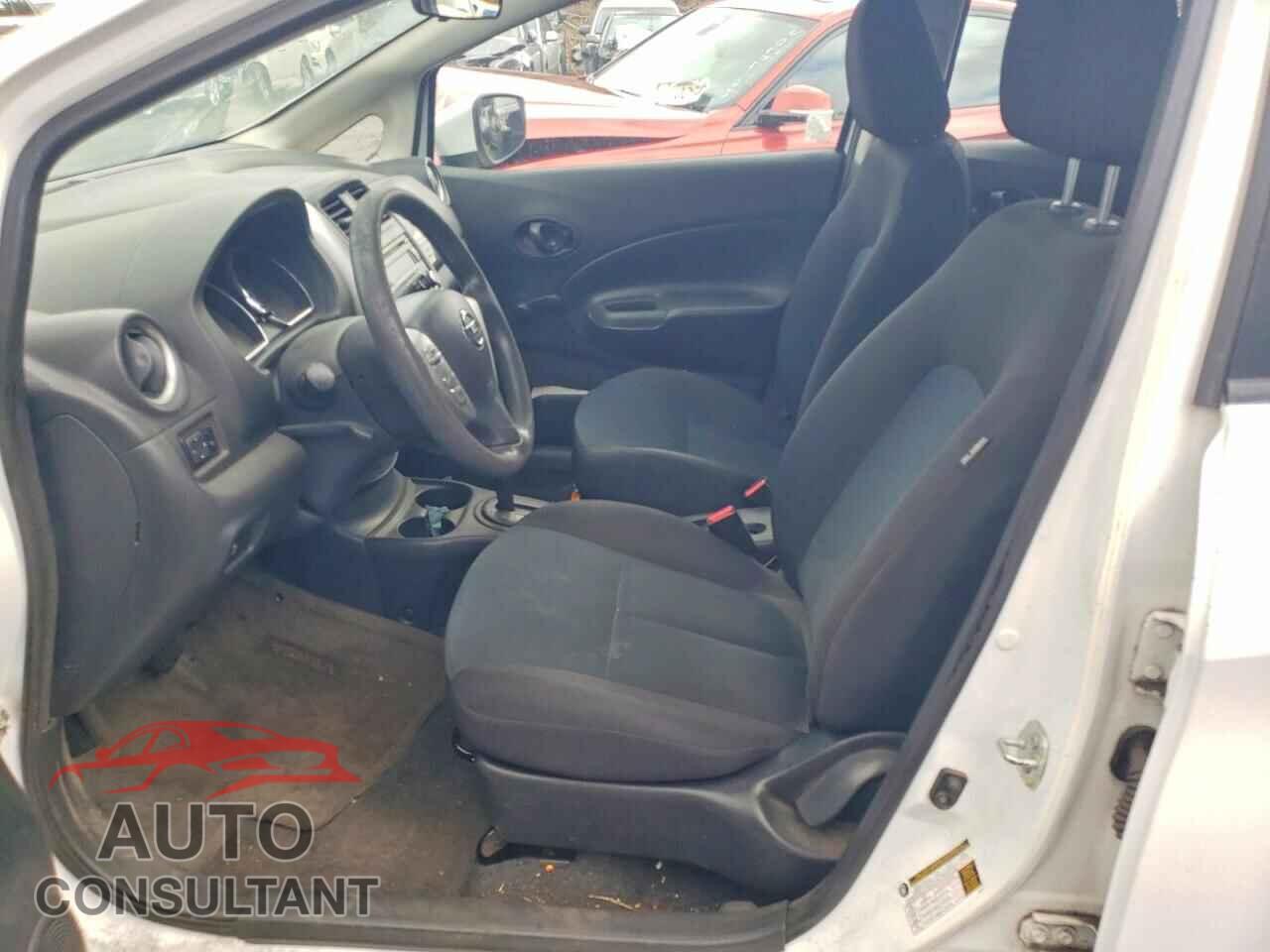 NISSAN VERSA 2015 - 3N1CE2CP0FL427406