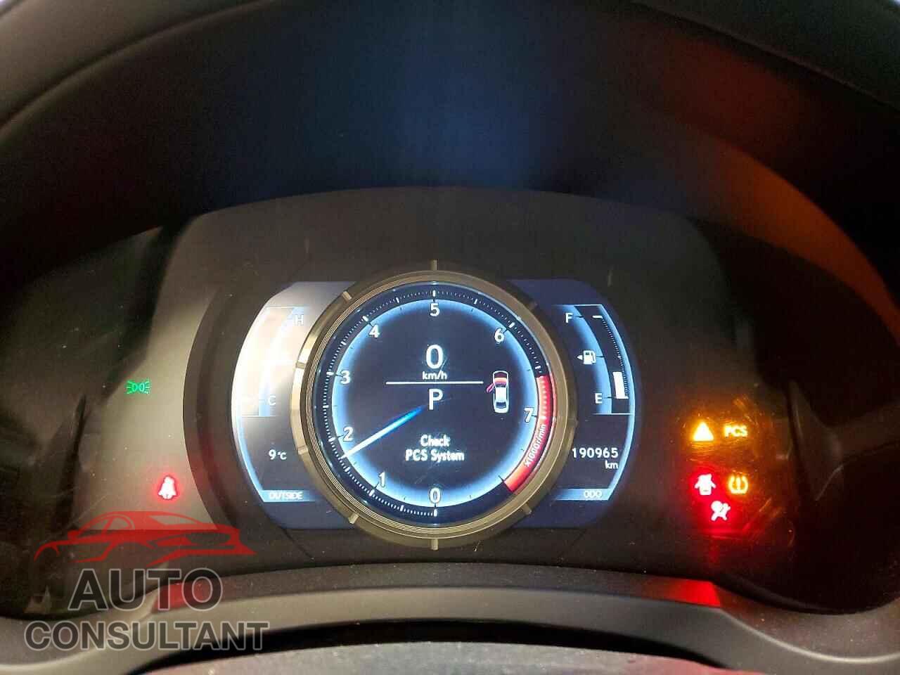 LEXUS IS 2016 - JTHCE1D2XG5011521