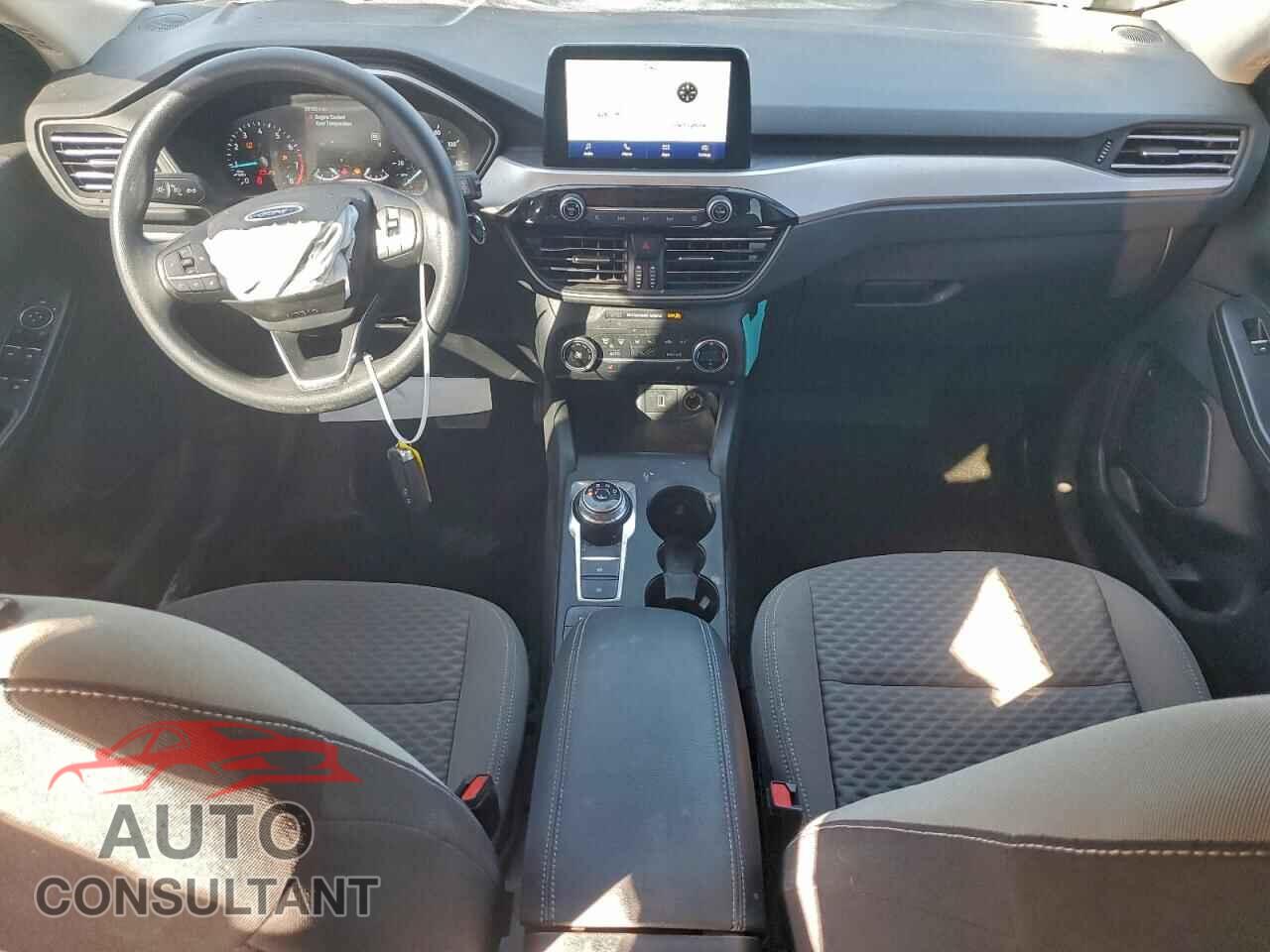 FORD ESCAPE 2020 - 1FMCU0G64LUA93867