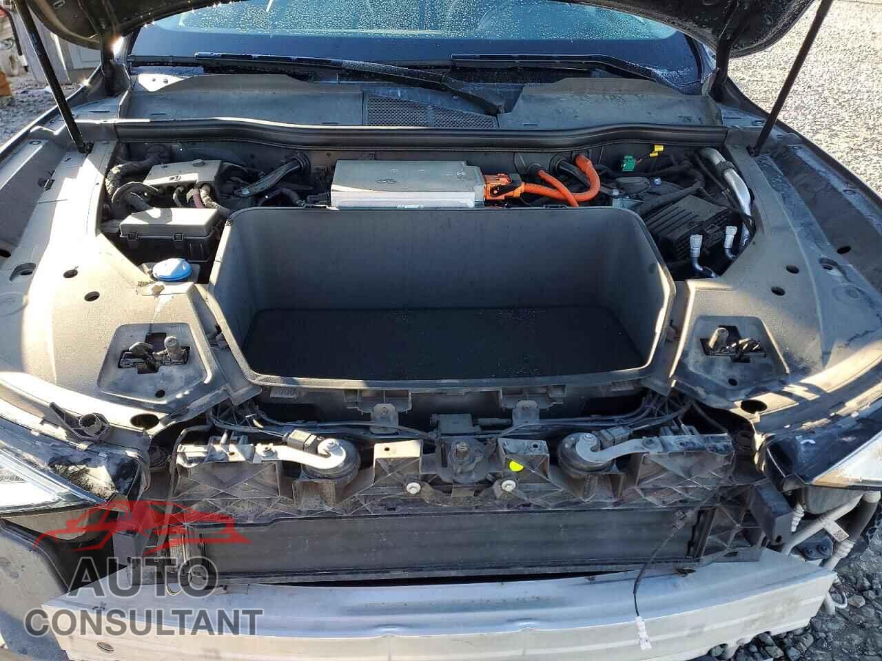 AUDI E-TRON 2019 - WA1VABGE7KB008906