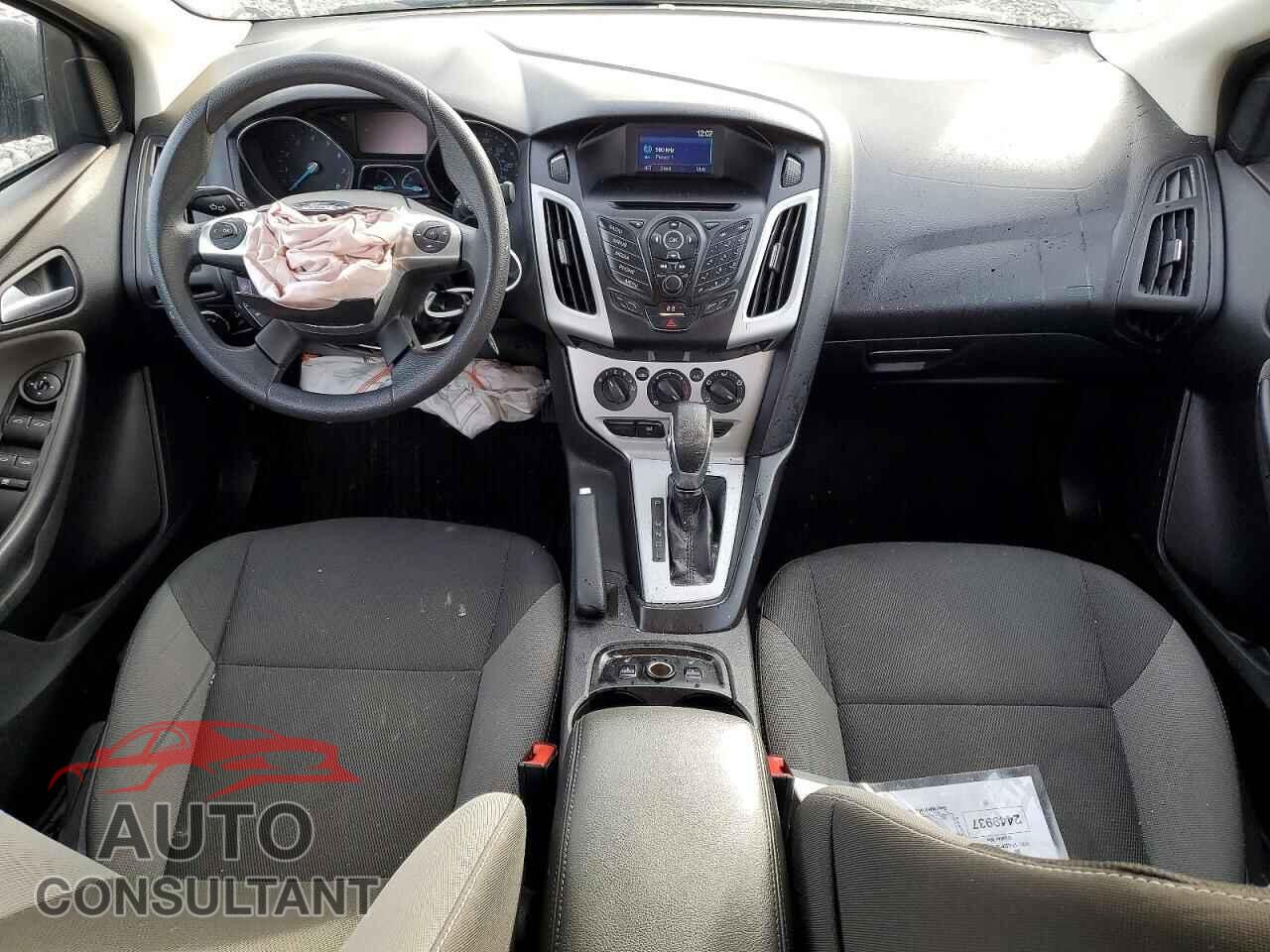 FORD FOCUS 2014 - 1FADP3F26EL439139