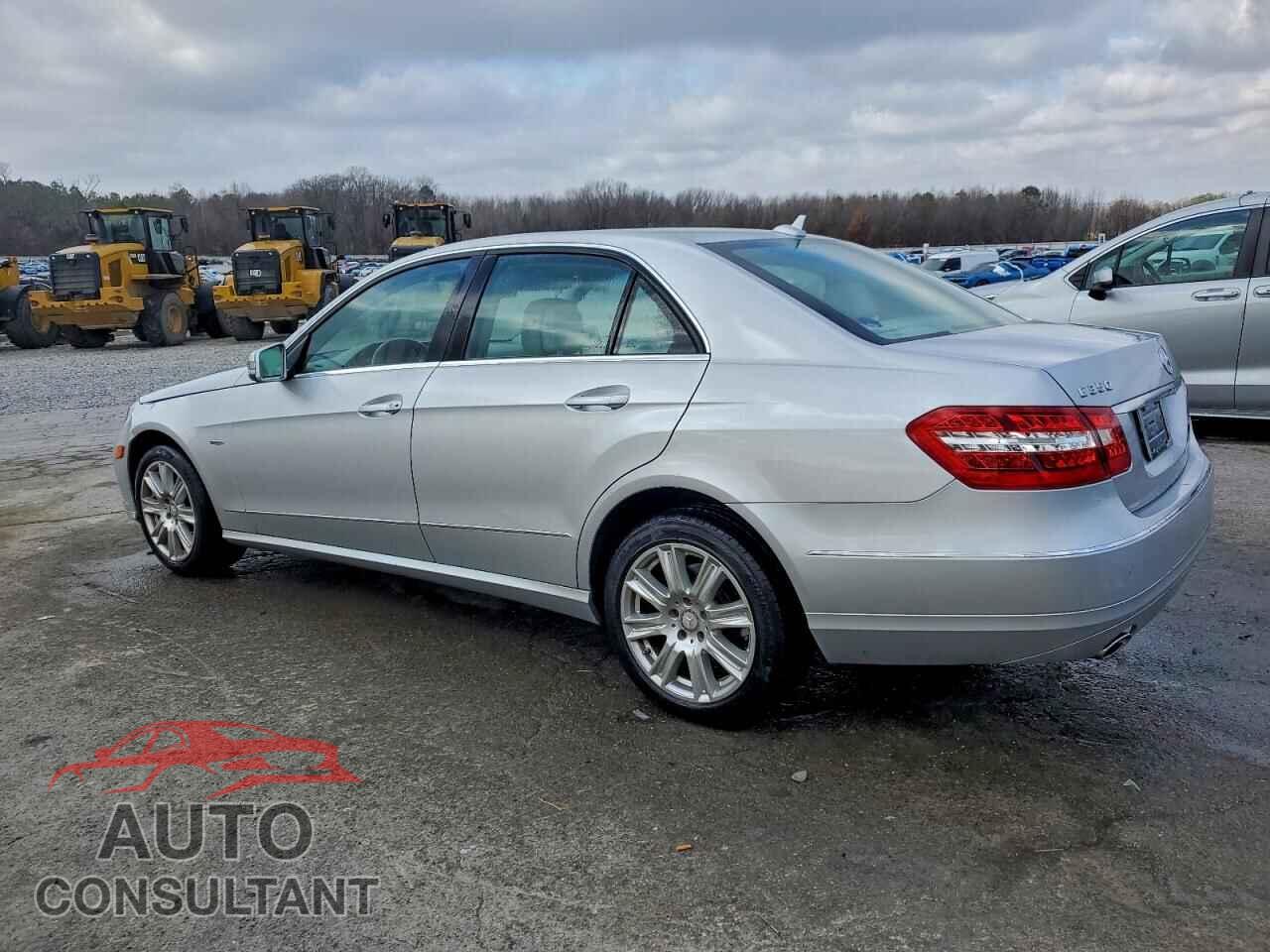 MERCEDES-BENZ E-CLASS 2012 - WDDHF5KB2CA592406