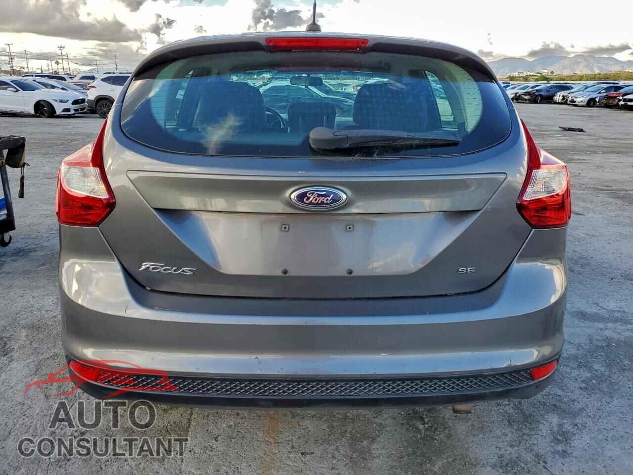 FORD FOCUS 2014 - 1FADP3K27EL332431