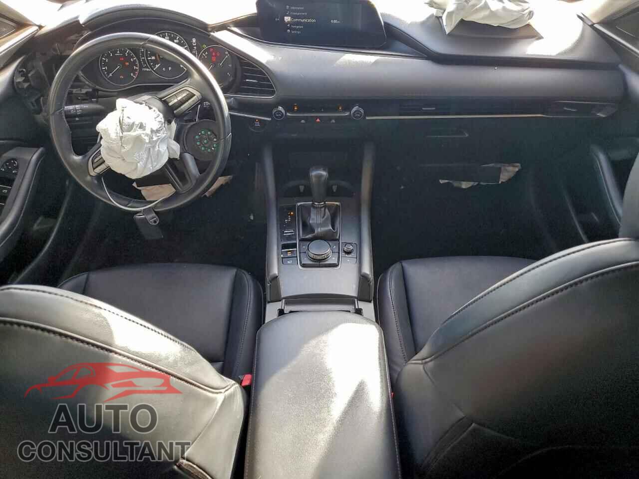 MAZDA 3 2021 - JM1BPABL4M1320844