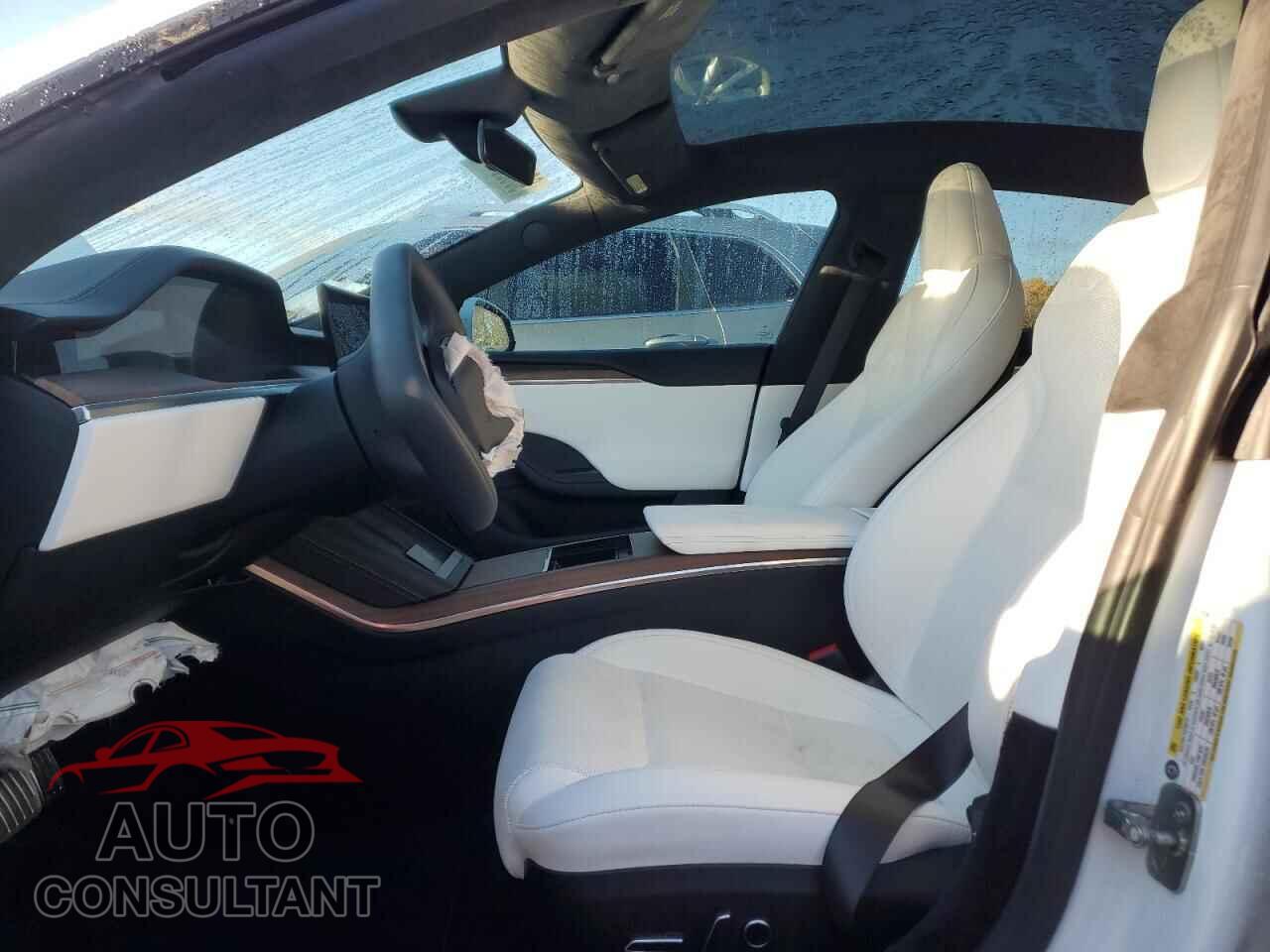 TESLA MODEL S 2023 - 5YJSA1E58PF522385