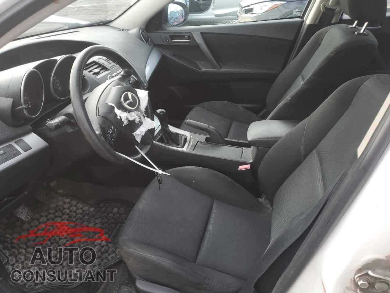 MAZDA MAZDA3 2011 - JM1BL1L59B1460669