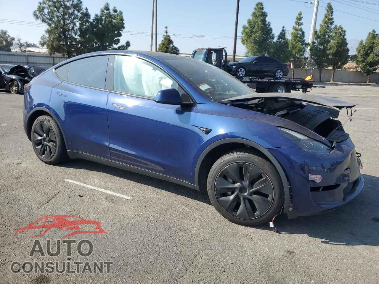 TESLA MODEL Y 2024 - 7SAYGAEE5RF205498