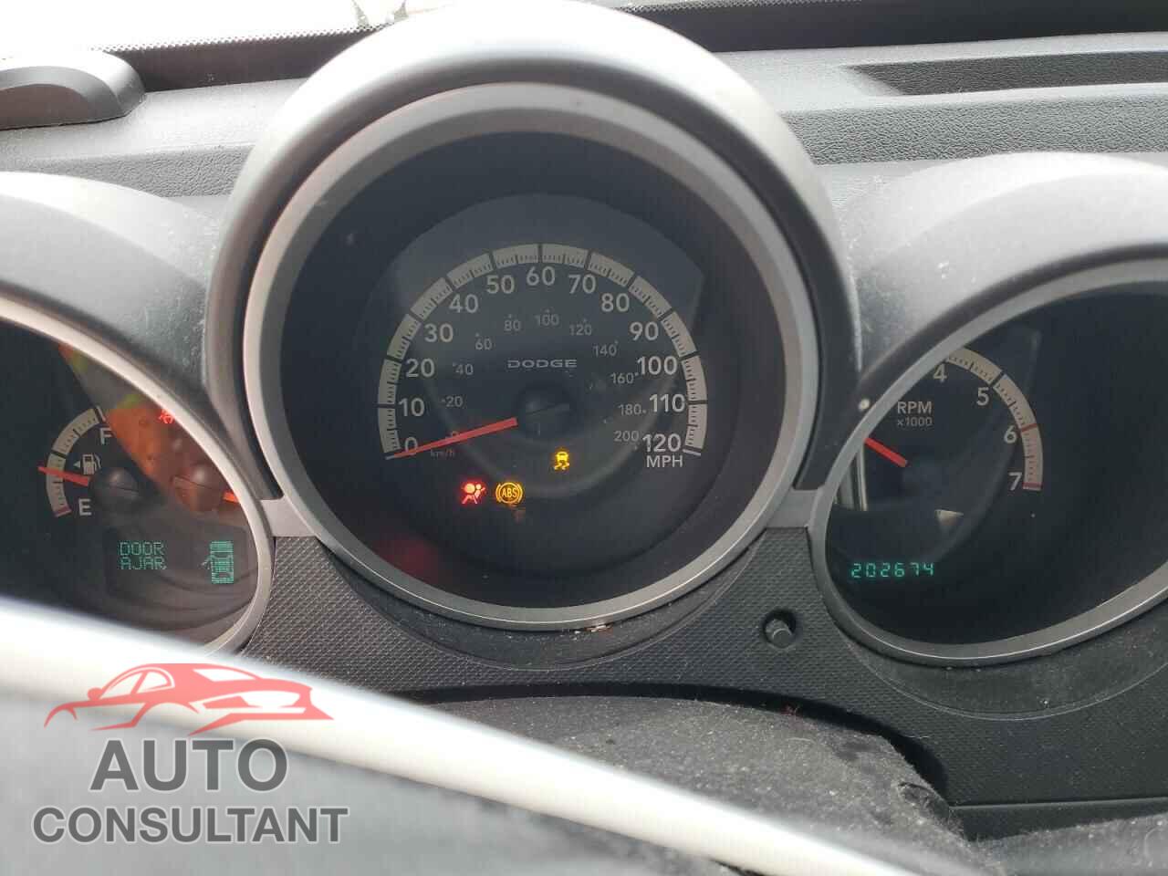 DODGE NITRO 2011 - 1D4PU6GX4BW512470