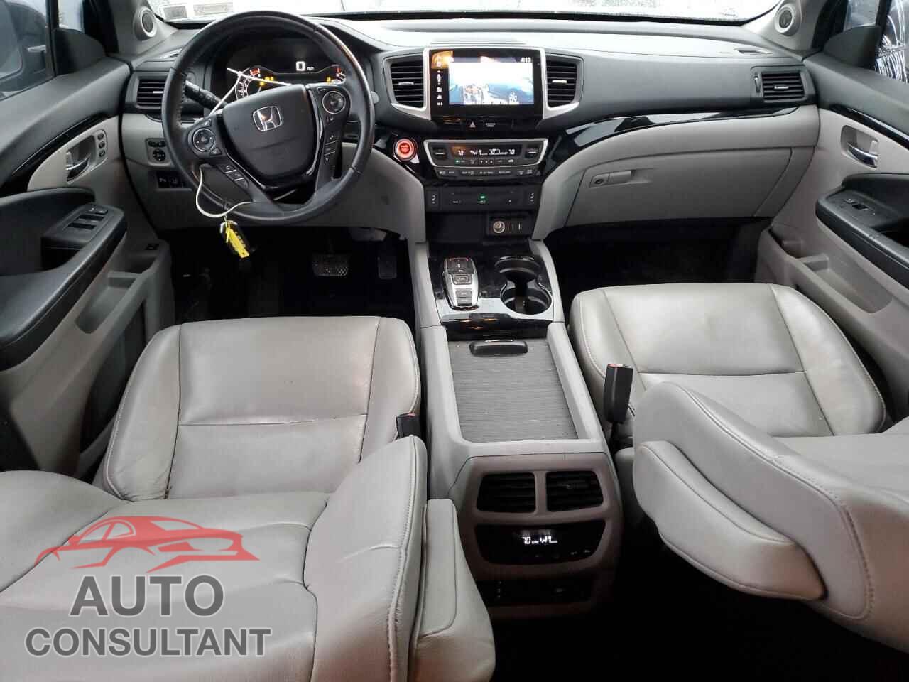 HONDA PILOT 2017 - 5FNYF6H99HB075008