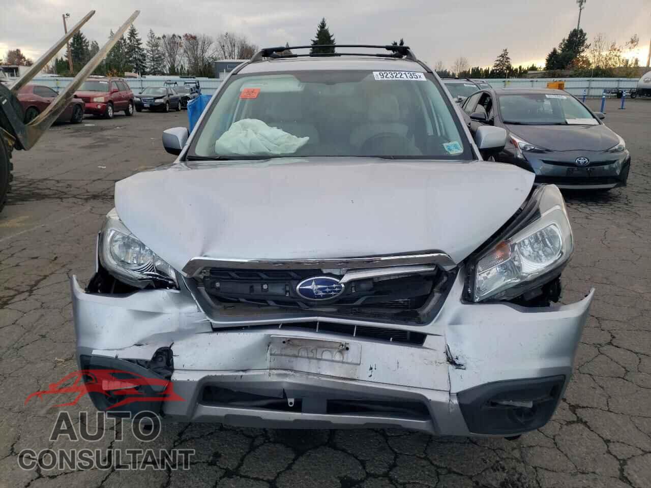 SUBARU FORESTER 2018 - JF2SJAEC4JG551931
