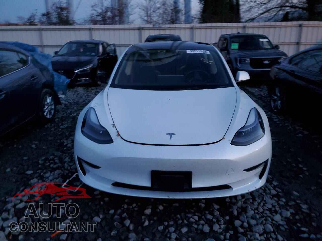 TESLA MODEL 3 2023 - 5YJ3E1EA3PF585657
