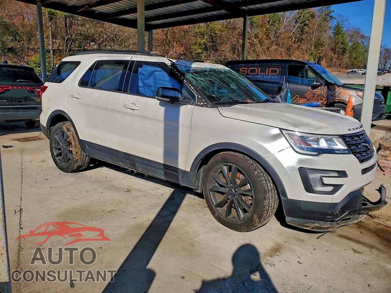 FORD EXPLORER 2017 - 1FM5K7D87HGE19356