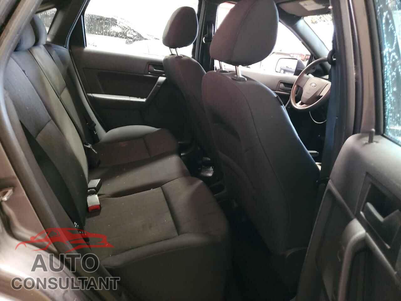 FORD FOCUS 2011 - 1FAHP3FN2BW100710