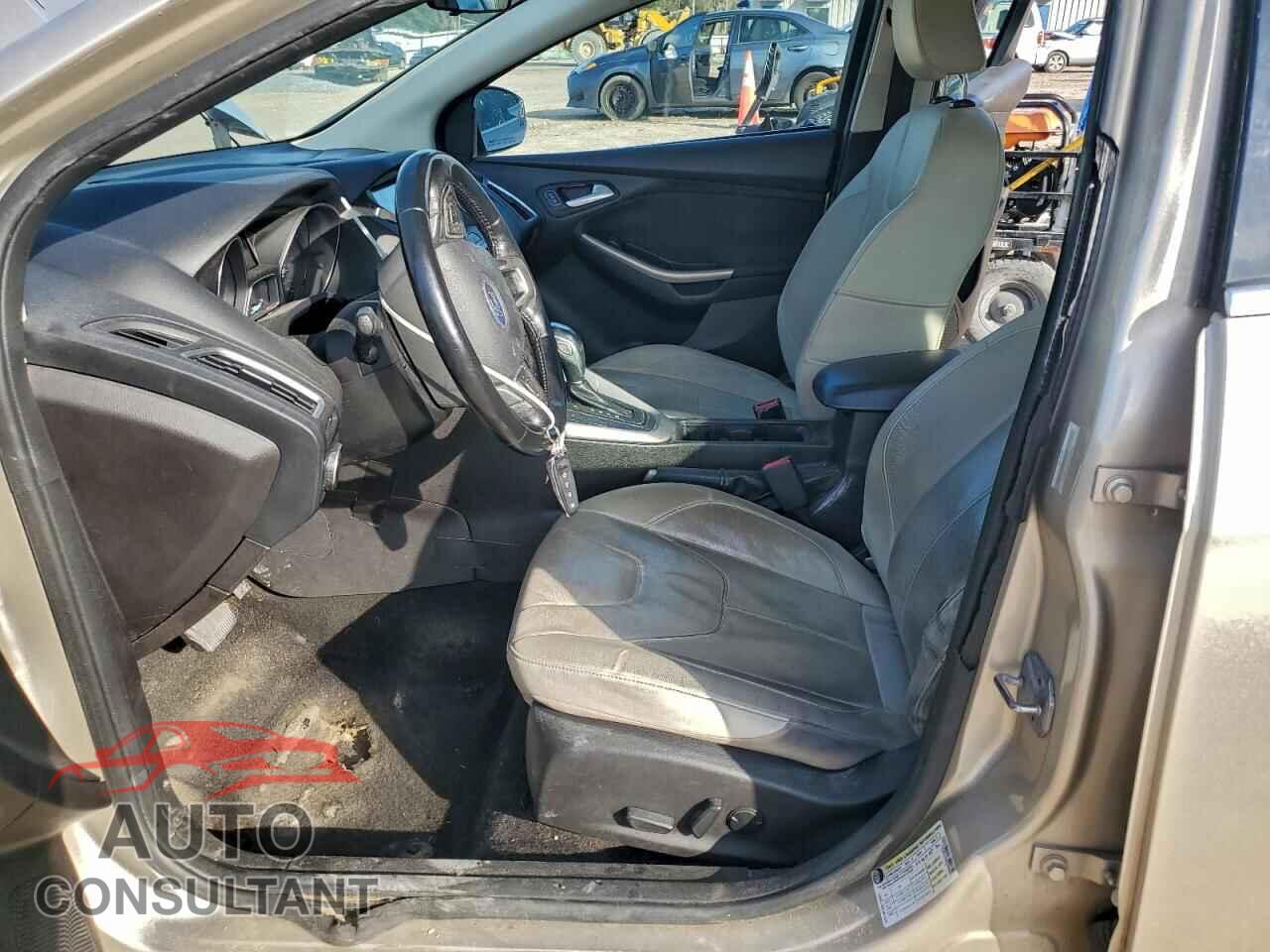 FORD FOCUS 2017 - 1FADP3J29HL269869