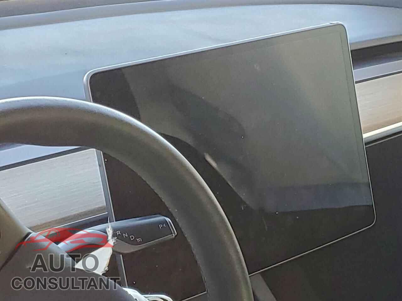 TESLA MODEL 3 2022 - 5YJ3E1EA8NF124418