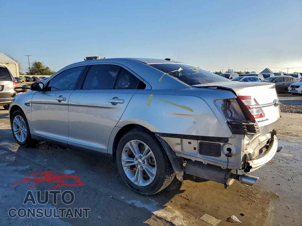 FORD TAURUS 2015 - 1FAHP2E83FG199561