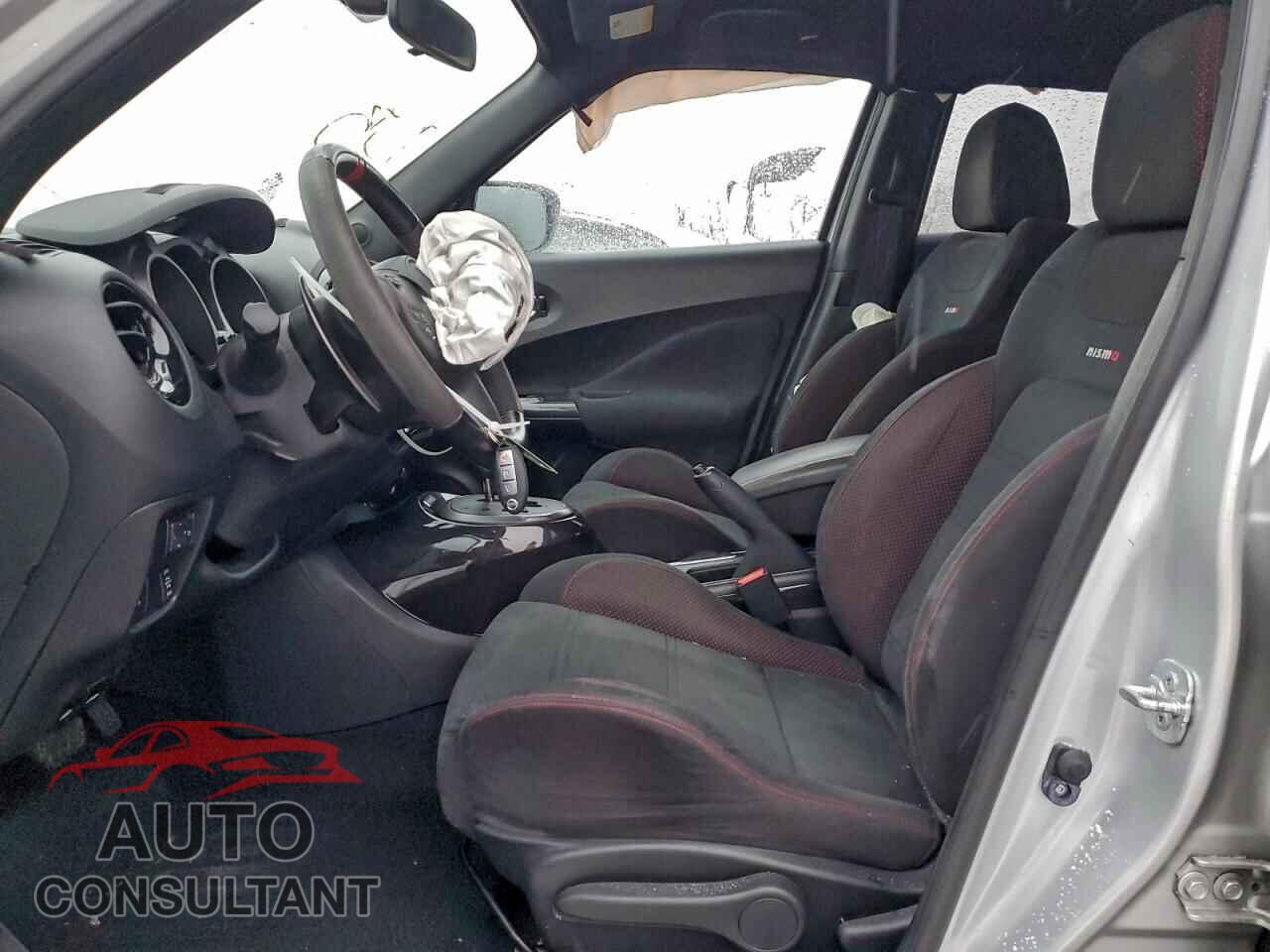 NISSAN JUKE 2015 - JN8AF5MV9FT561248