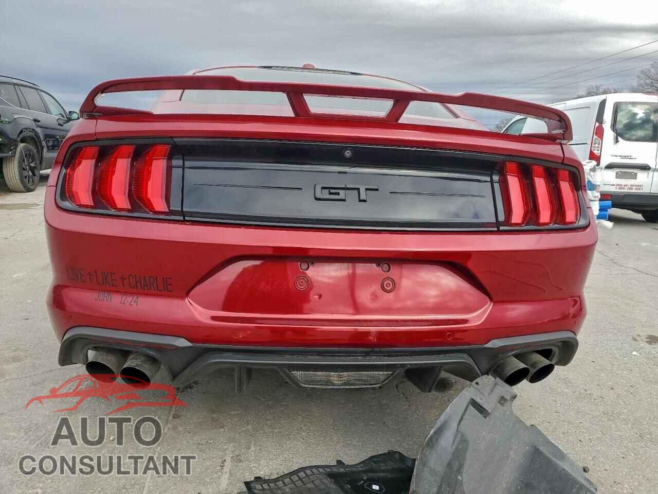 FORD MUSTANG 2018 - 1FA6P8CF8J5116495