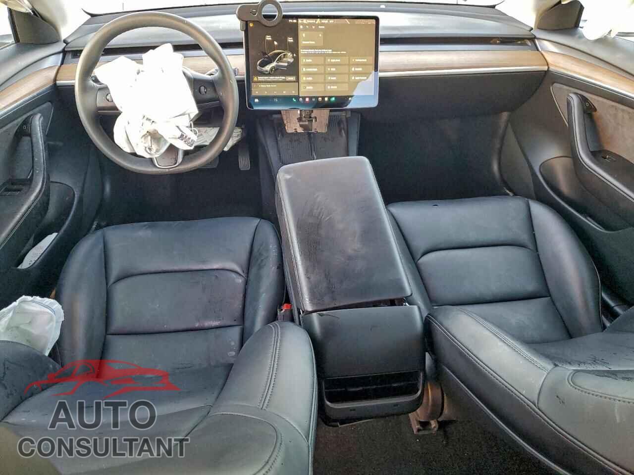 TESLA MODEL 3 2021 - 5YJ3E1EA4MF998778