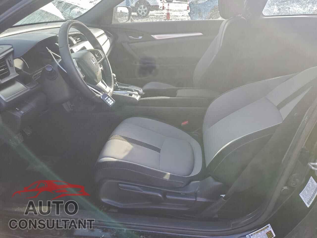 HONDA CIVIC 2017 - 2HGFC4B00HH308185