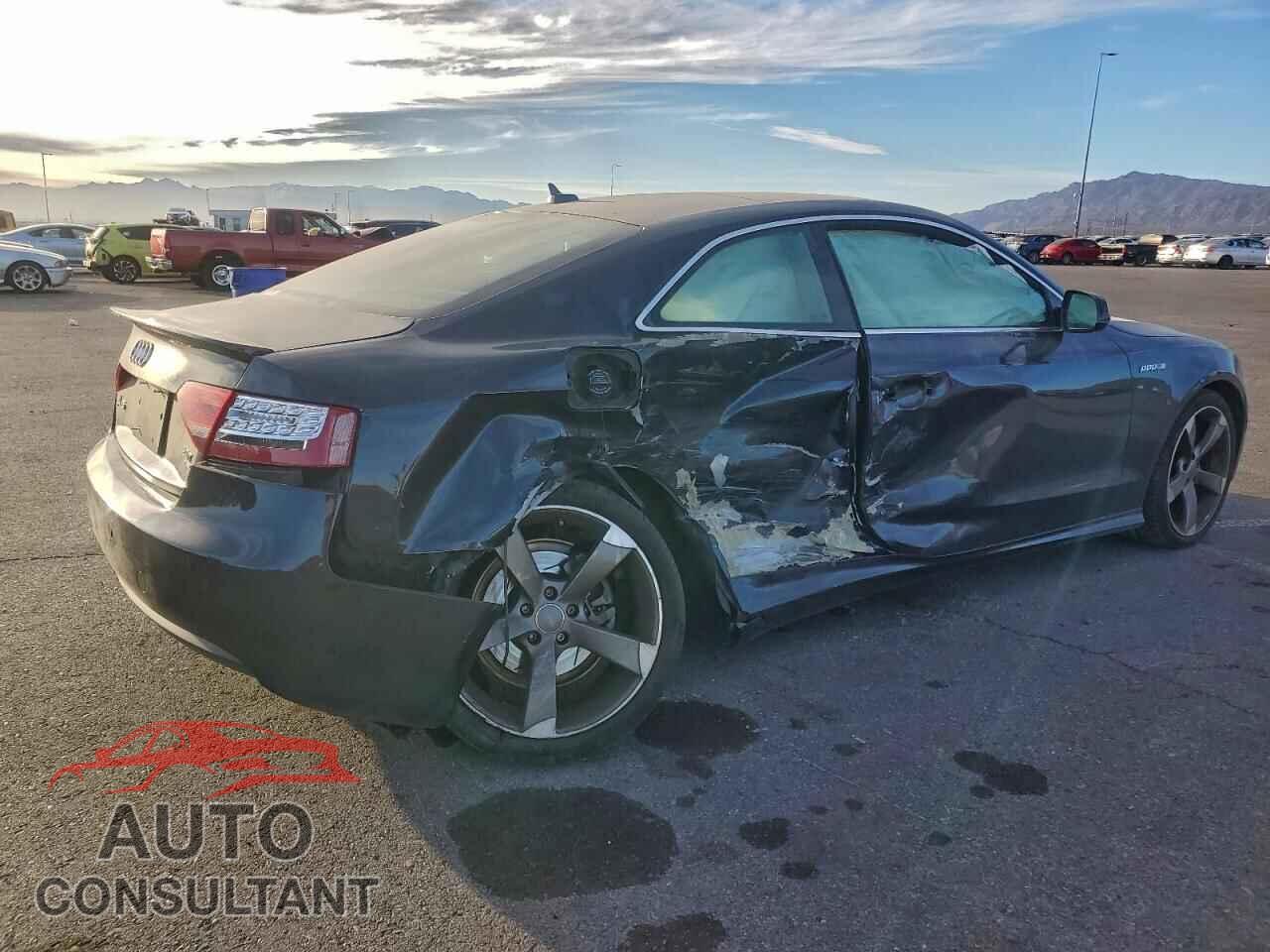 AUDI A5 2012 - WAULFAFR4CA024630