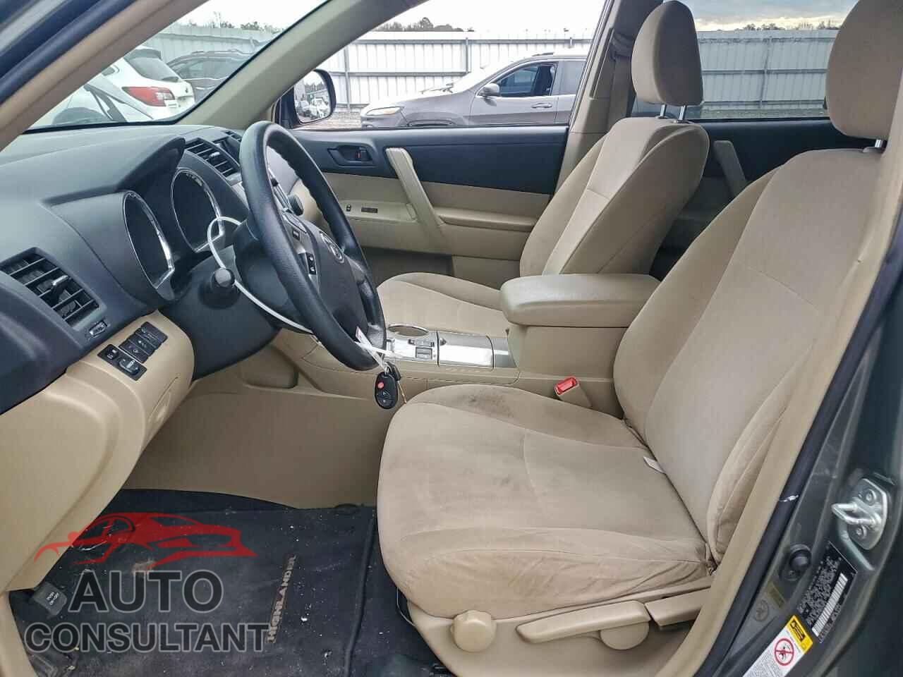 TOYOTA HIGHLANDER 2013 - 5TDBK3EH8DS248213