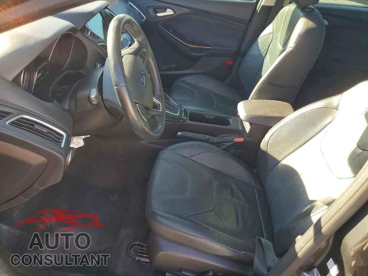 FORD FOCUS 2017 - 1FADP3N22HL204792