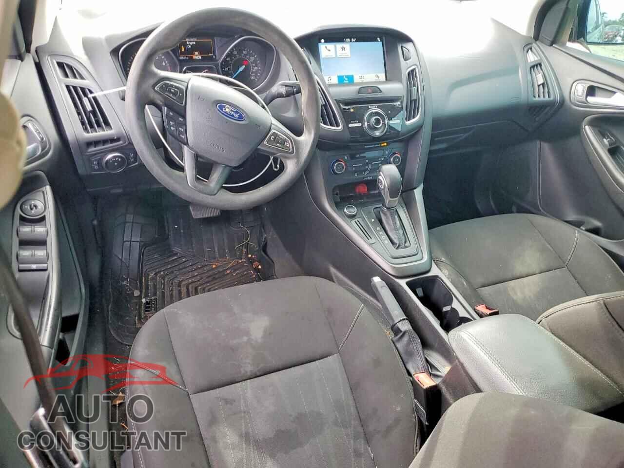FORD FOCUS 2017 - 1FADP3H28HL317285