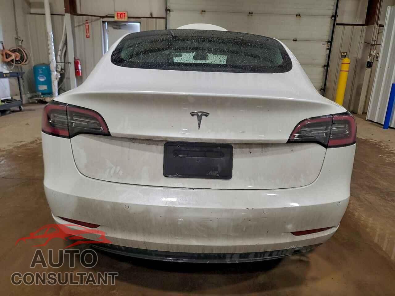TESLA MODEL 3 2022 - 5YJ3E1EA3NF289177