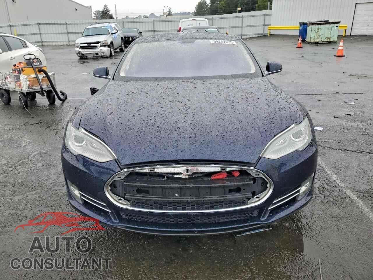 TESLA MODEL S 2013 - 5YJSA1DP8DFP06949