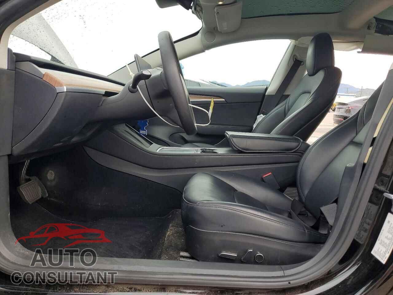 TESLA MODEL 3 2023 - 5YJ3E1EA0PF709657