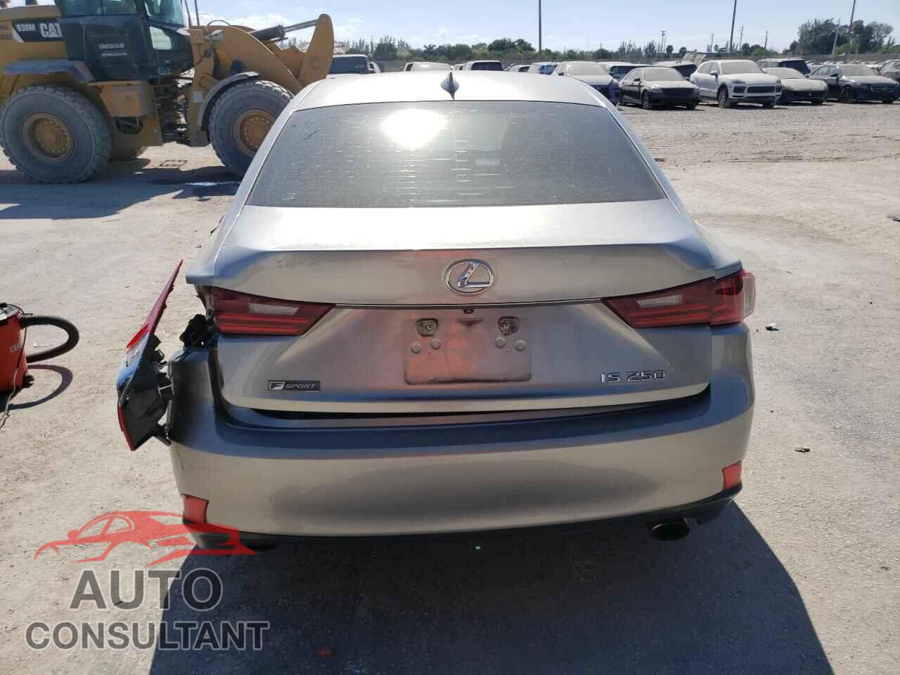 LEXUS IS 2015 - JTHBF1D26F5050596