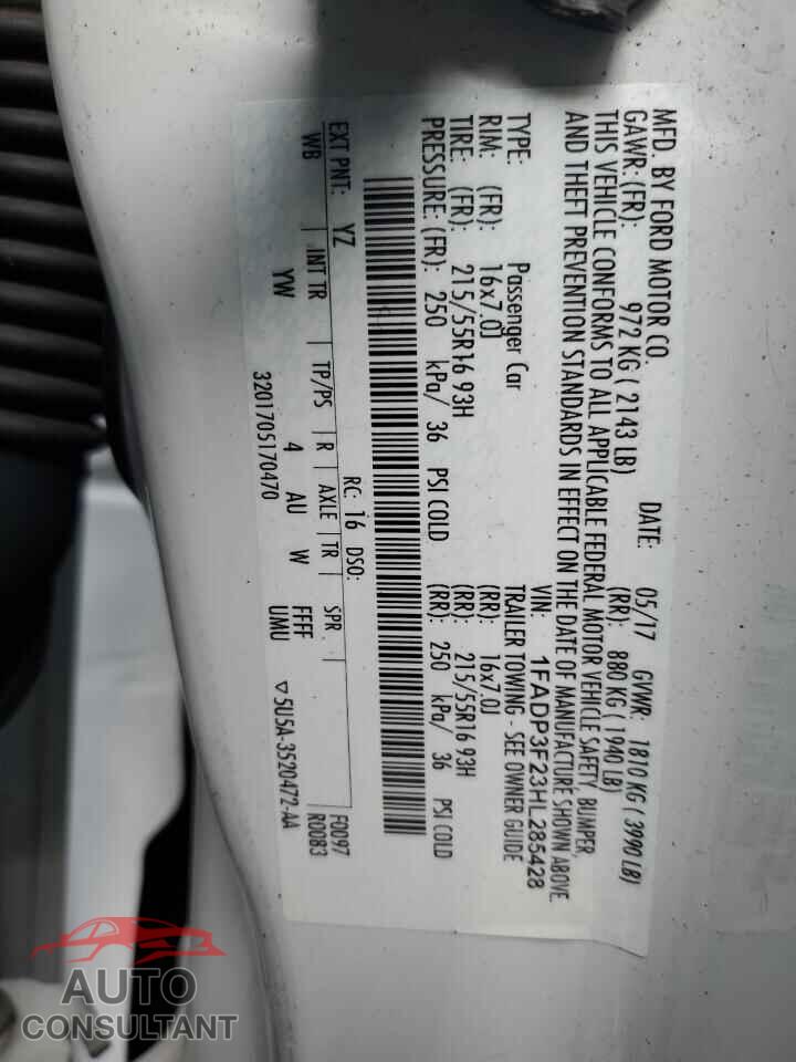FORD FOCUS 2017 - 1FADP3F23HL285428
