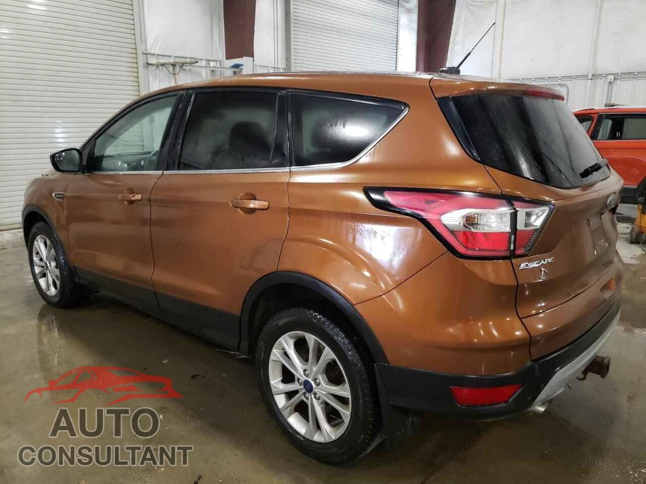FORD ESCAPE 2017 - 1FMCU9G91HUB78221