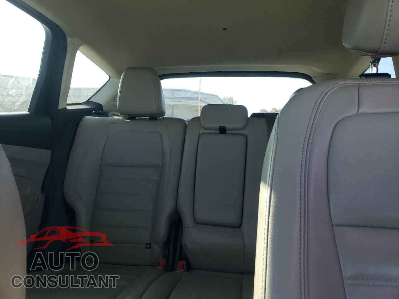 FORD CMAX 2017 - 1FADP5DU8HL105103