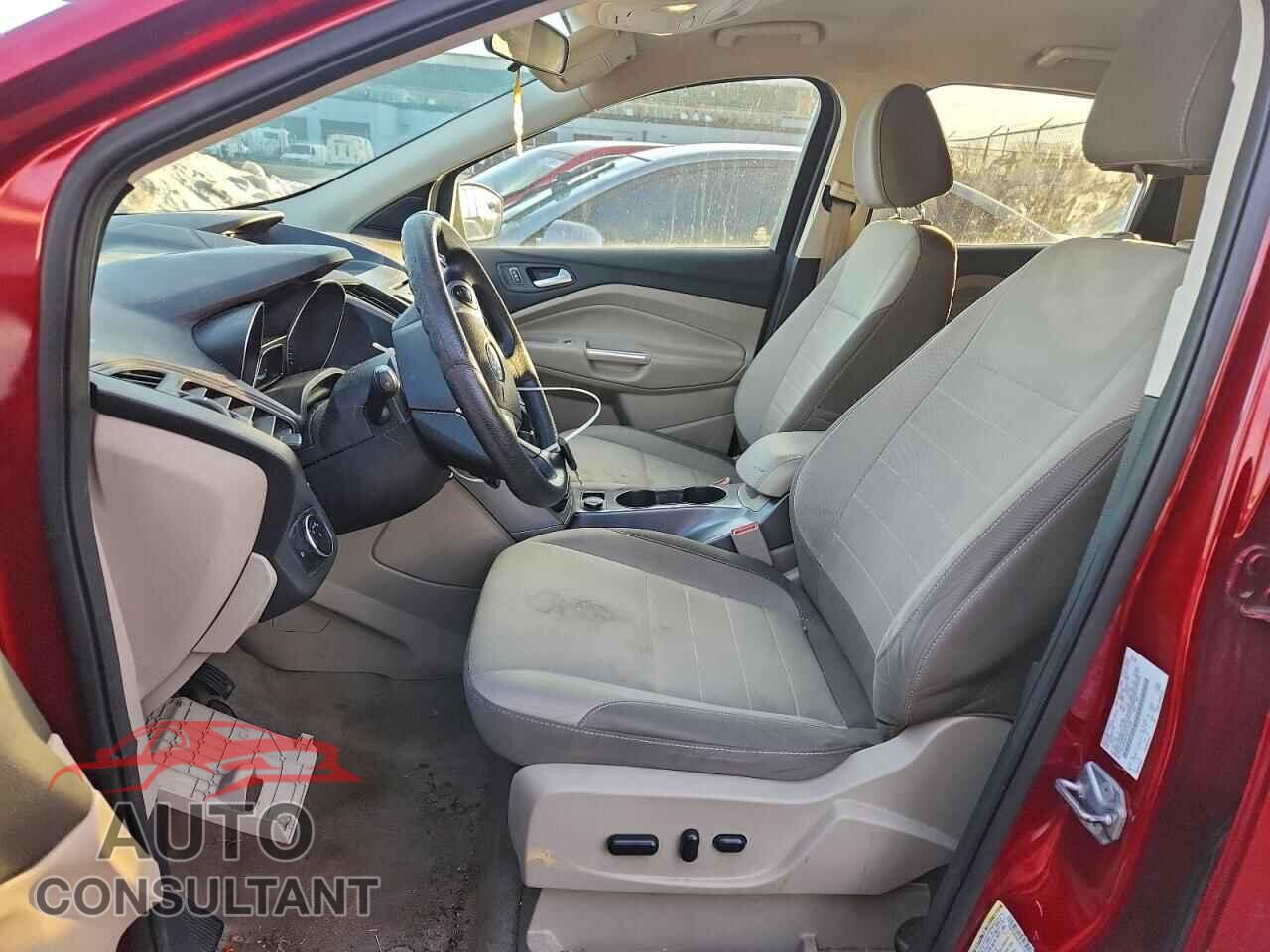 FORD ESCAPE 2016 - 1FMCU9G90GUA14358