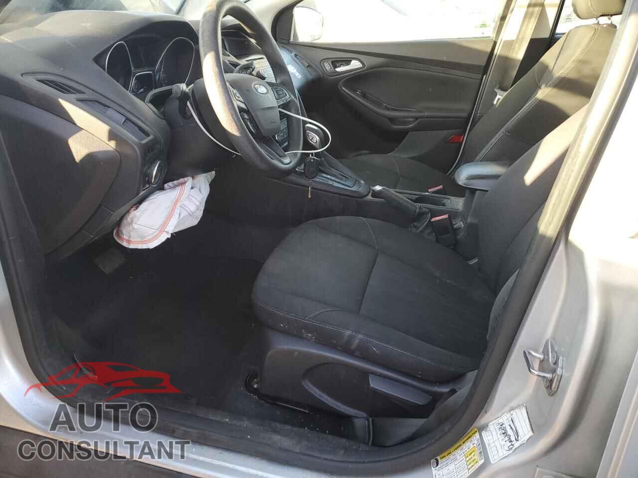 FORD FOCUS 2016 - 1FADP3F24GL291527