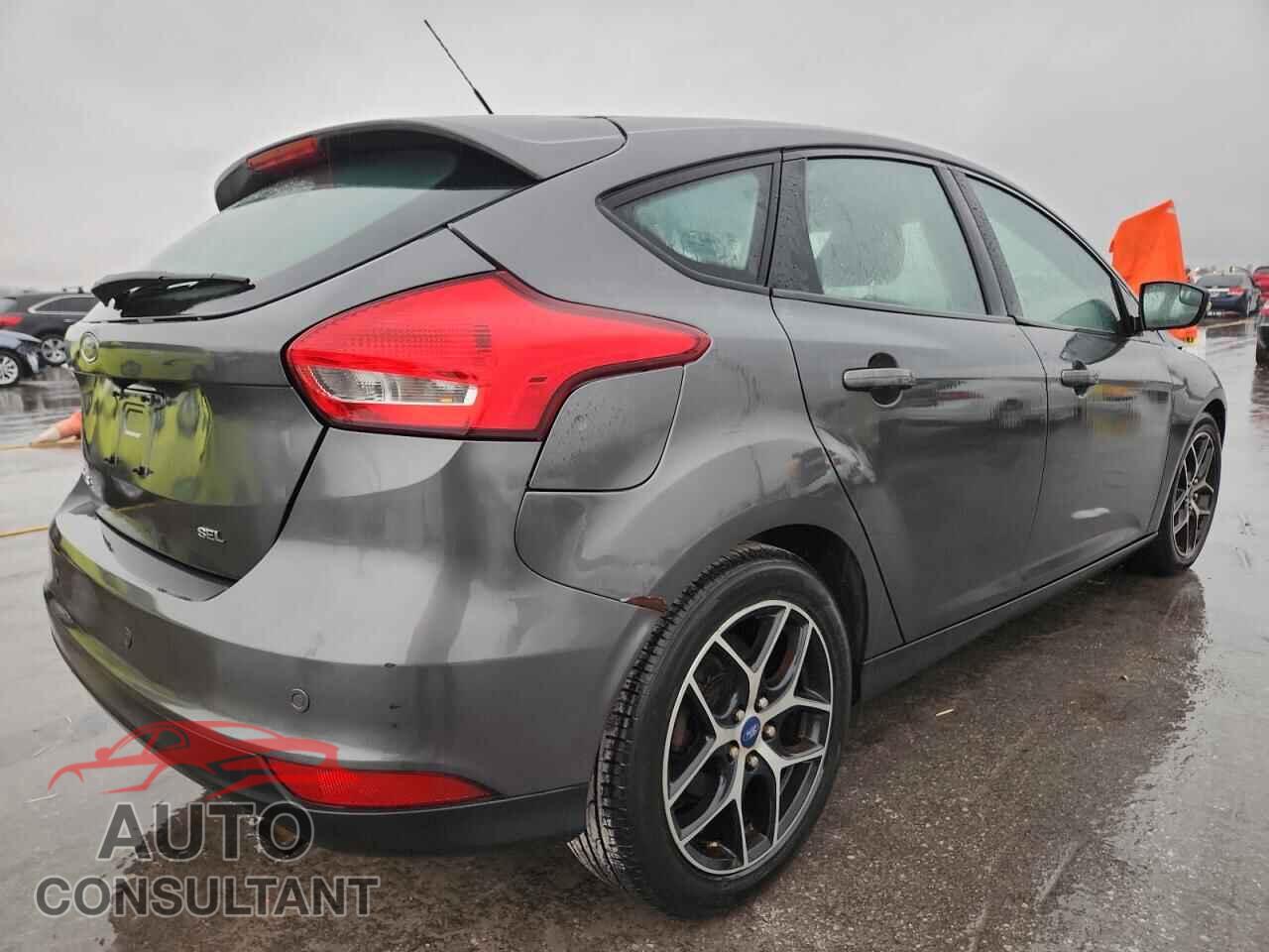 FORD FOCUS 2017 - 1FADP3M22HL309768