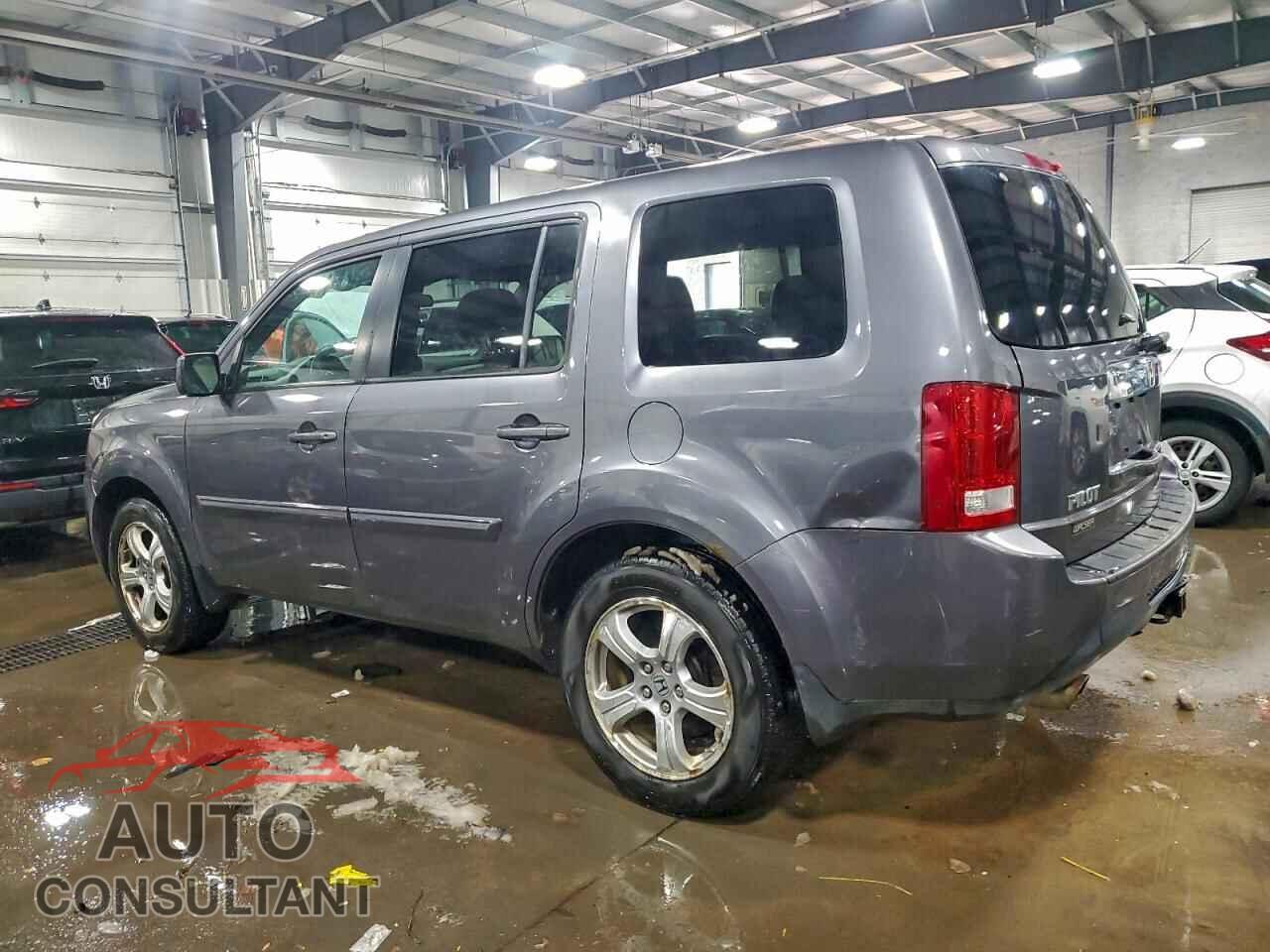 HONDA PILOT 2015 - 5FNYF4H41FB029534