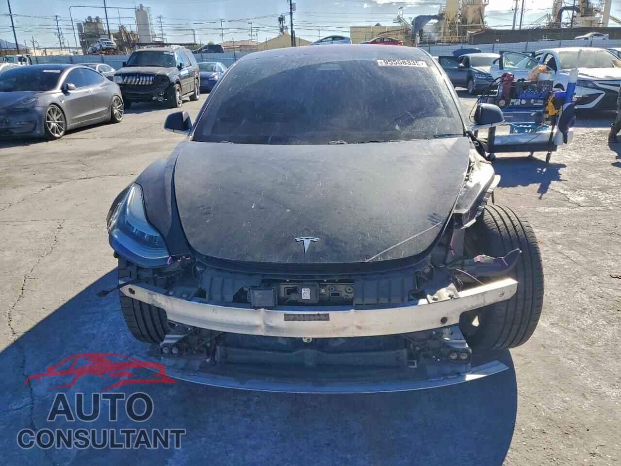 TESLA MODEL 3 2018 - 5YJ3E1EB5JF180948
