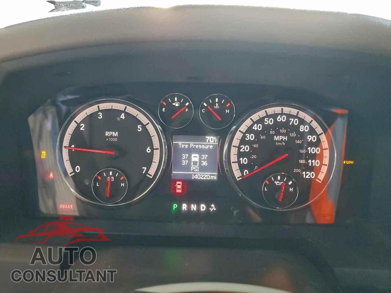 DODGE RAM 1500 2012 - 1C6RD7KT4CS248716