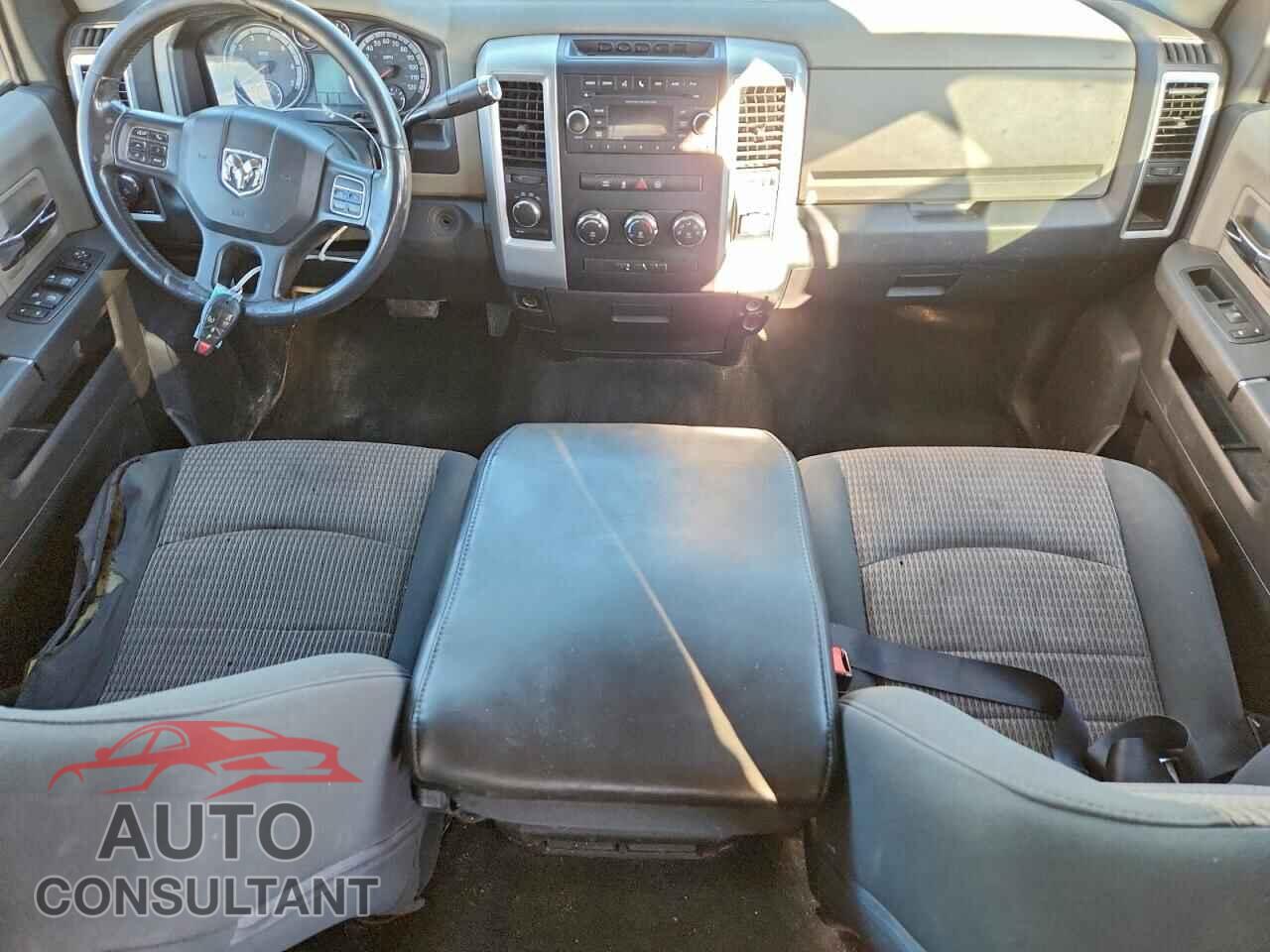 DODGE RAM 1500 2012 - 1C6RD7LT6CS341140