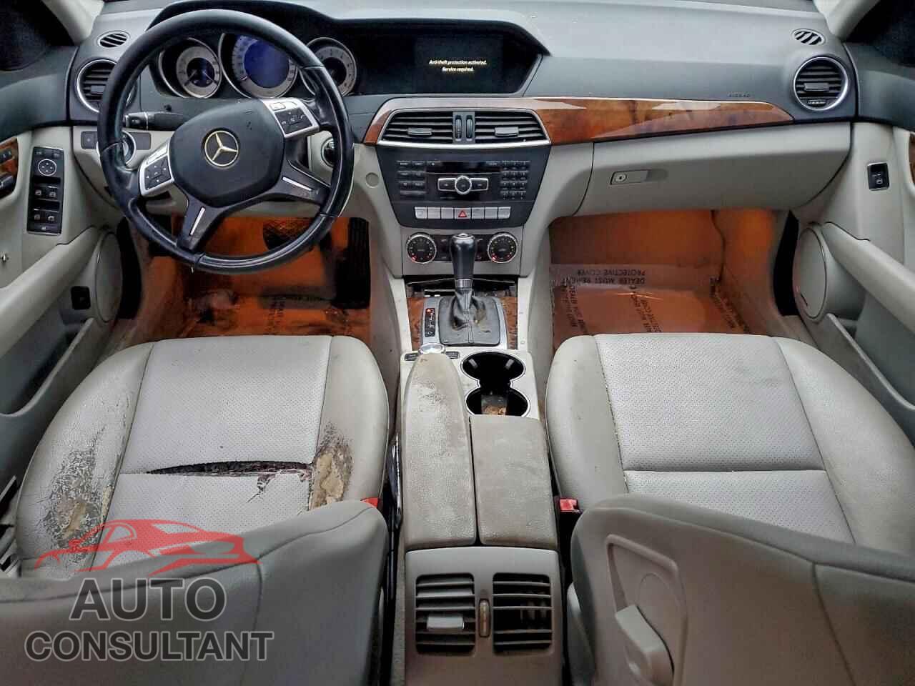 MERCEDES-BENZ C-CLASS 2013 - WDDGF8AB7DR253173